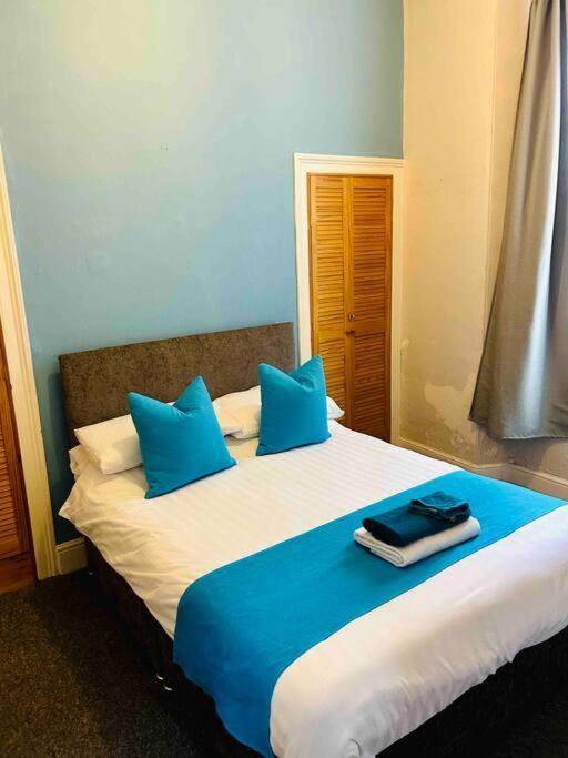 Acora'S Apartments Plymouth Ngoại thất bức ảnh