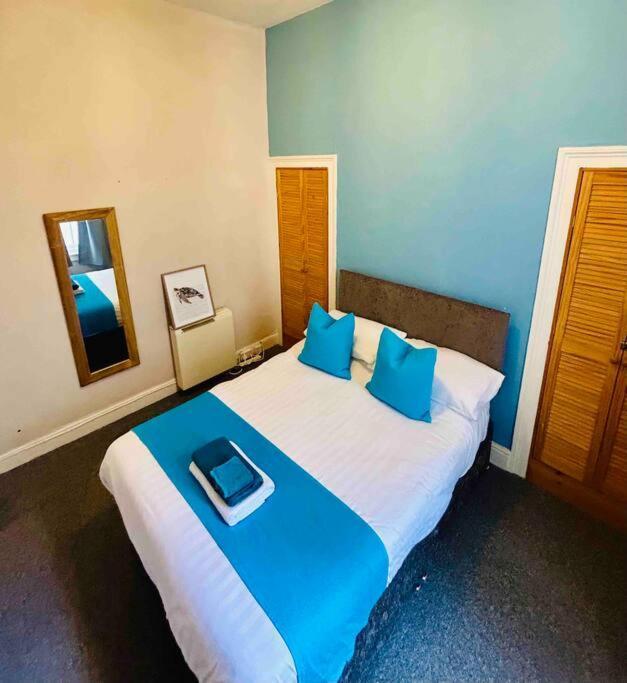 Acora'S Apartments Plymouth Ngoại thất bức ảnh
